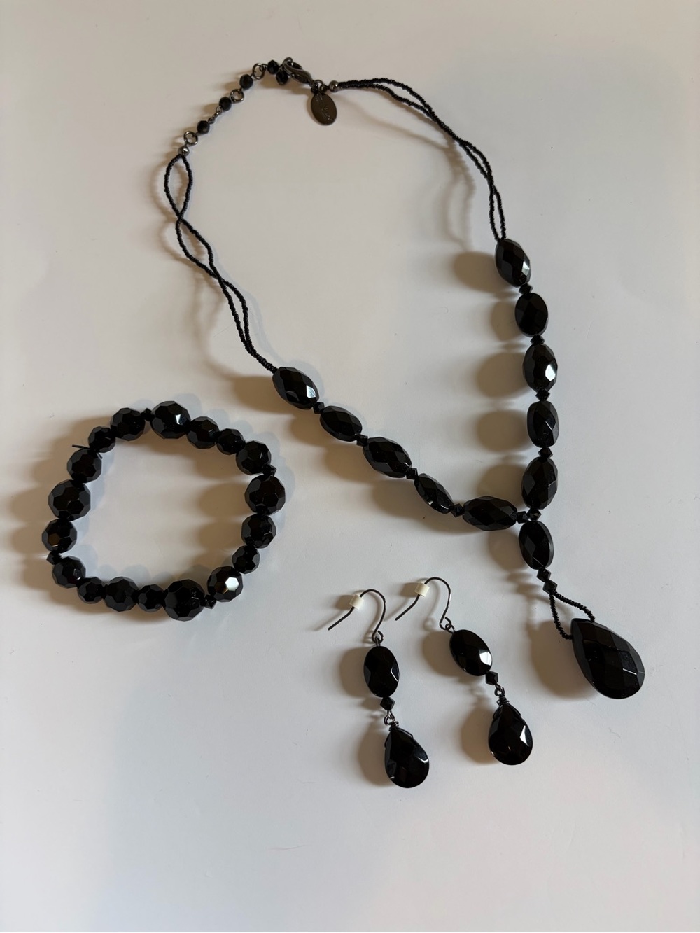 White House Black Market Black Faceted Teardrop Necklace Set